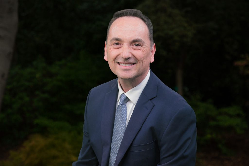 Headshot of Mario Marcos