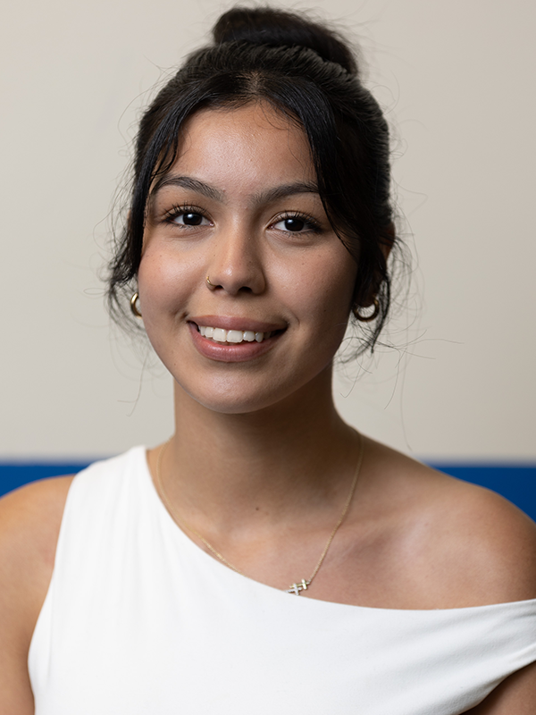 Headshot of Itzel Silva