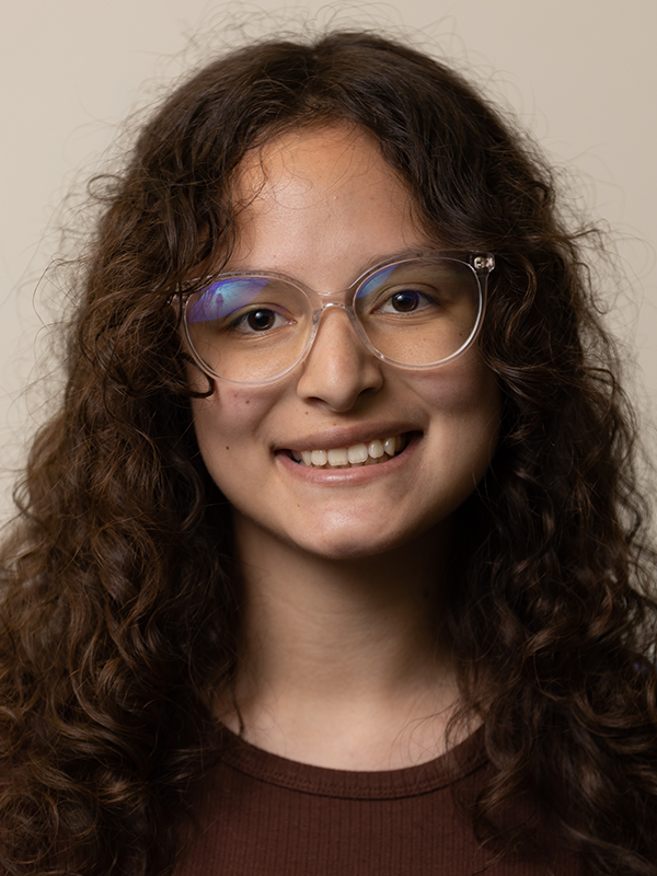 Headshot of Daniela Acosta