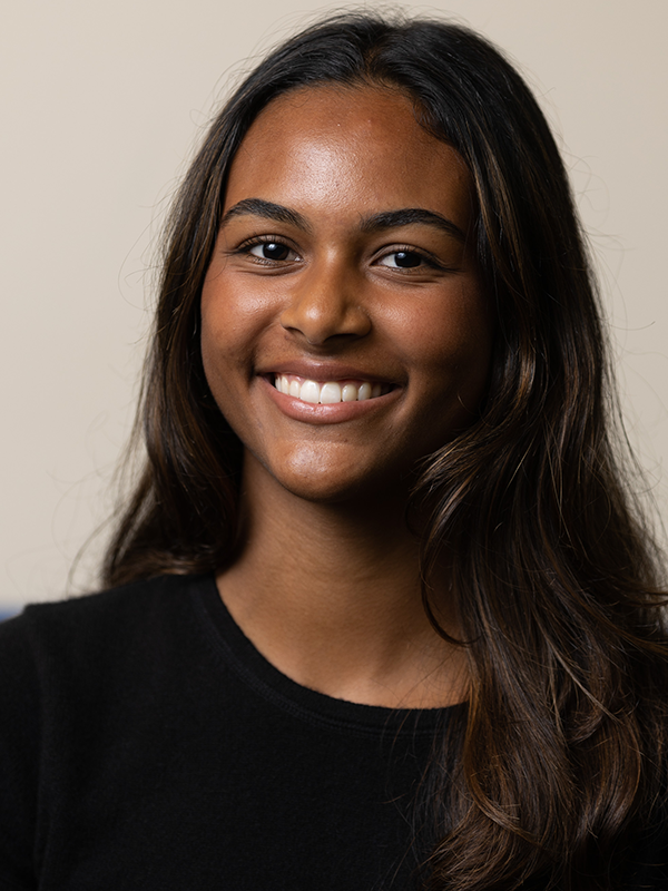 Headshot of Kiana Shelton