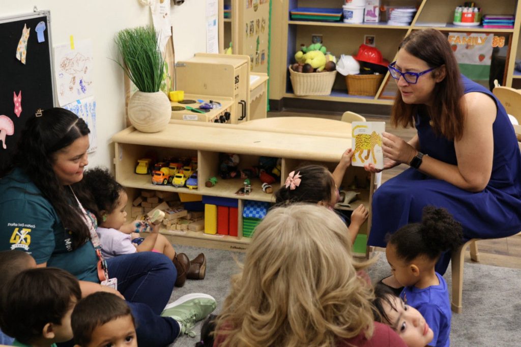 Rep. Friedman reading to early education students in a classroom